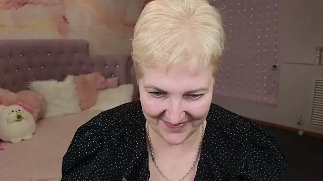 Sandra Snow online show from 01/14/25, 05:56