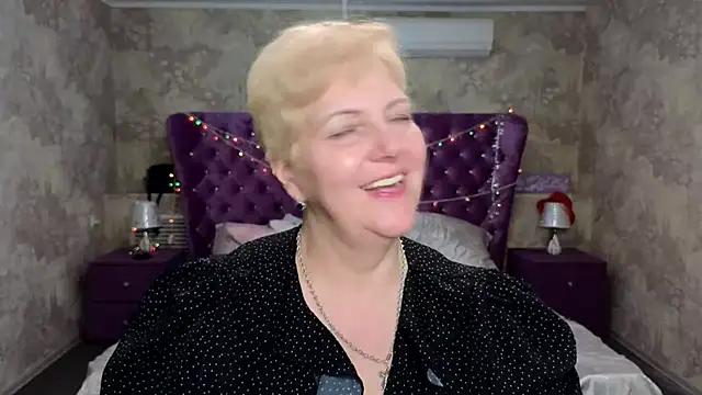 Sandra Snow online show from 01/21/25, 05:20