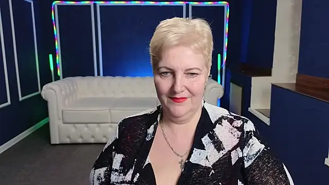 Sandra Snow online show from 02/22/25, 05:24