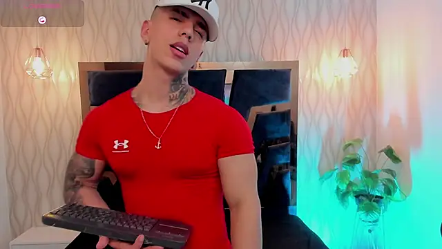 Flynn Riider online show from 02/21/26, 06:36