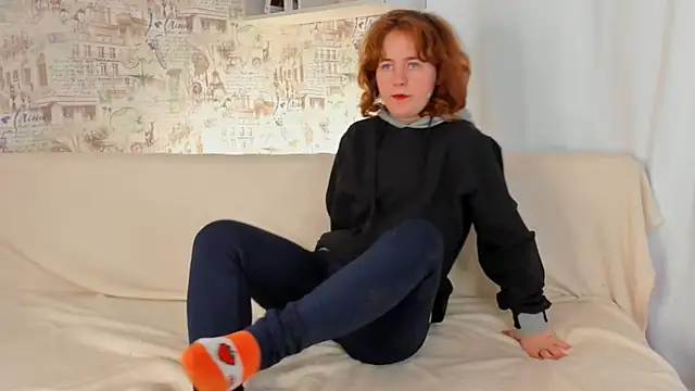 EdythCodd online show from 12/14/24, 04:23