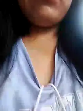 Danna-linyi online show from 12/31/24, 12:04