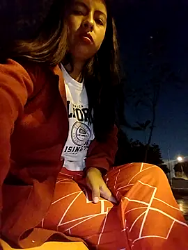 Danna-linyi online show from 05/01/26, 02:05