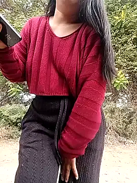 Danna-linyi online show from 06/28/26, 01:39