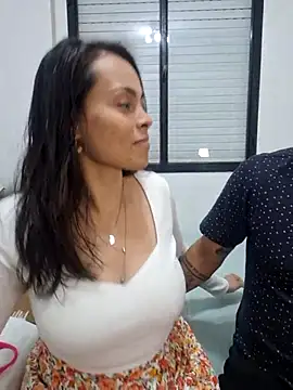 Snapshot of sweet_aphrodite69 chatting on 10/26/25, 01:00 sweet aphrodite69 online show from 10/26/25, 01:00