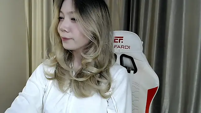 Babby Rabbit online show from 10/20/25, 09:26