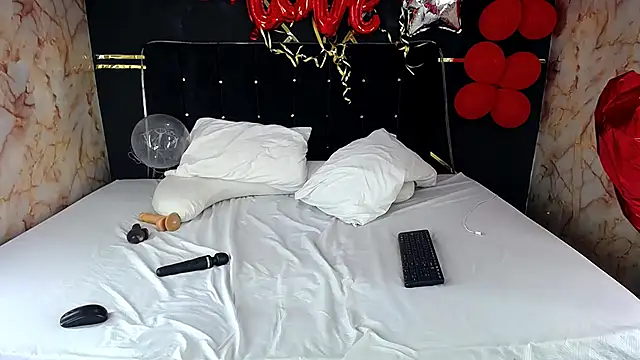 AmandaRobers online show from 02/17/25, 08:58