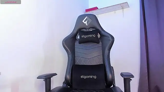 Dulce smith 1 online show from 04/21/26, 07:28