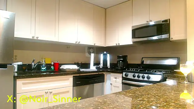 sinnernoir online show from 02/22/26, 04:02