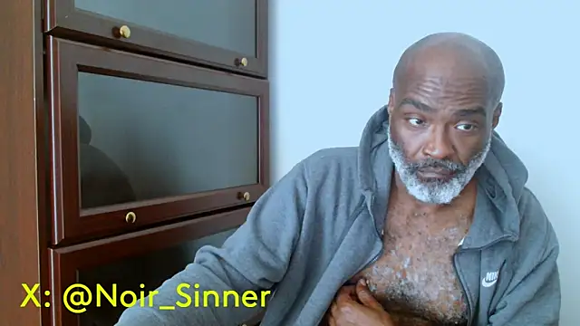 sinnernoir online show from 05/21/26, 01:40