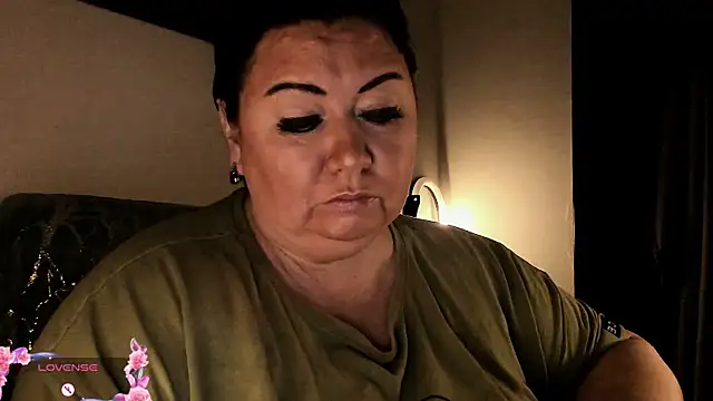 SexxyDreams1 online show from 09/10/25, 03:39