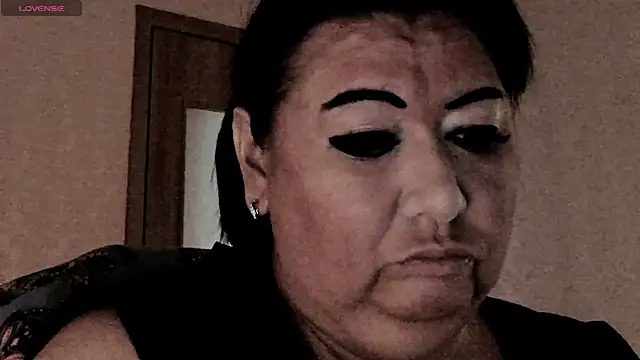 SexxyDreams1 online show from 04/28/26, 02:49