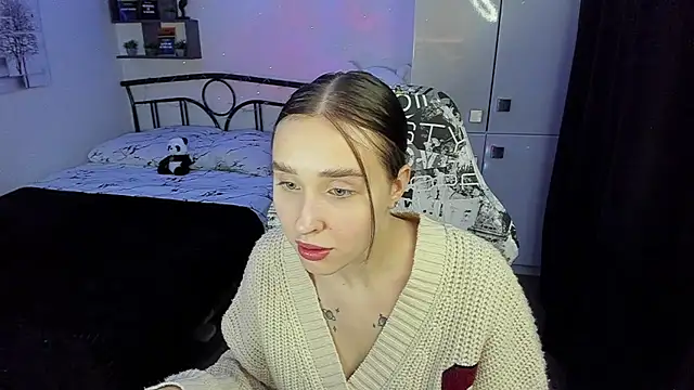 LinaTruly online show from 11/10/25, 09:47