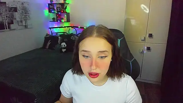 LinaTruly online show from 03/03/26, 10:15