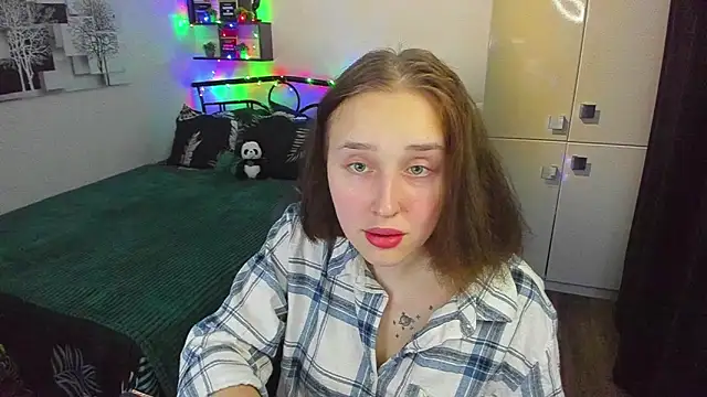 LinaTruly online show from 03/11/26, 09:43