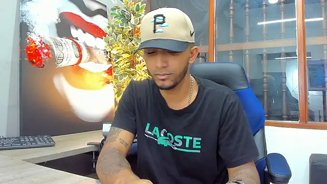 Snapshot of Robin_Rief chatting on 01/27/25, 10:06 Robin Rief online show from 01/27/25, 10:06