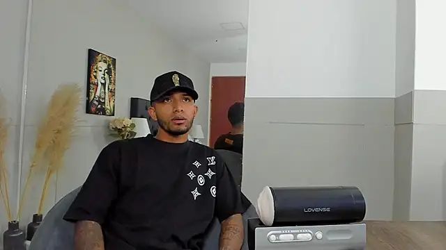 Snapshot of Robin_Rief chatting on 02/01/25, 03:52 Robin Rief online show from 02/01/25, 03:52