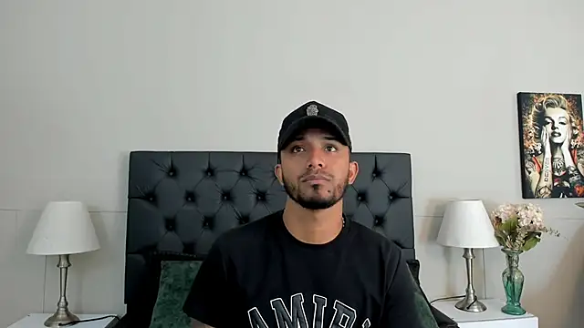 Snapshot of Robin_Rief chatting on 09/15/25, 03:28 Robin Rief online show from 09/15/25, 03:28