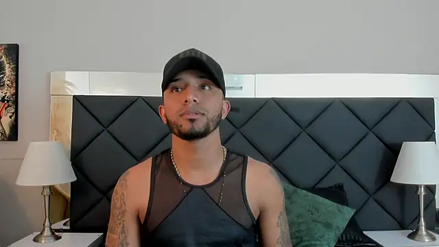 Snapshot of Robin_Rief chatting on 11/07/25, 03:17 Robin Rief online show from 11/07/25, 03:17