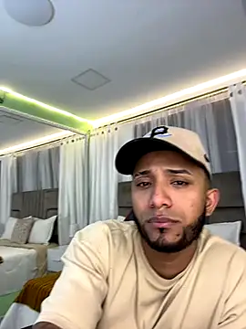 Robin Rief online show from 12/21/25, 03:57