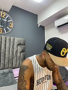 Robin Rief online show from 03/28/26, 07:35