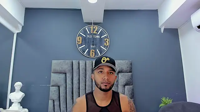 Robin Rief online show from 04/01/26, 08:06