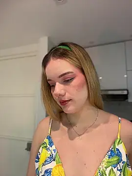 NicoleCut online show from 03/24/26, 09:58