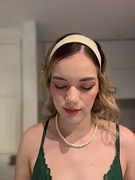 NicoleCut online show from 04/11/26, 09:57