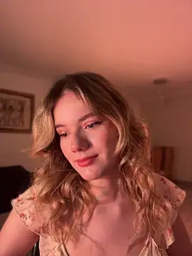 NicoleCut online show from 04/24/26, 09:56