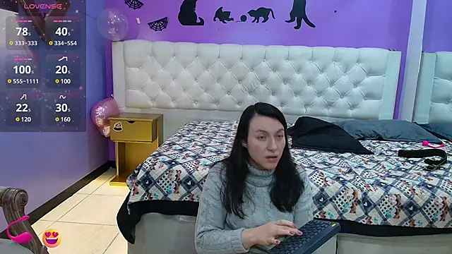 Snapshot of JeremmyAndStacy chatting on 03/21/25, 05:23 JeremmyAndStacy online show from 03/21/25, 05:23