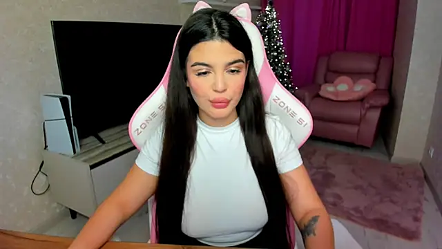 AlluringAriel online show from 12/20/25, 07:21