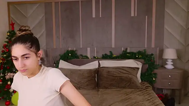 Teresa Stane online show from 01/11/25, 04:46