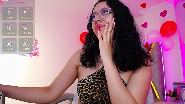 Snapshot of Aurora_Brownn chatting on 02/19/25, 07:17 Aurora Brownn online show from 02/19/25, 07:17