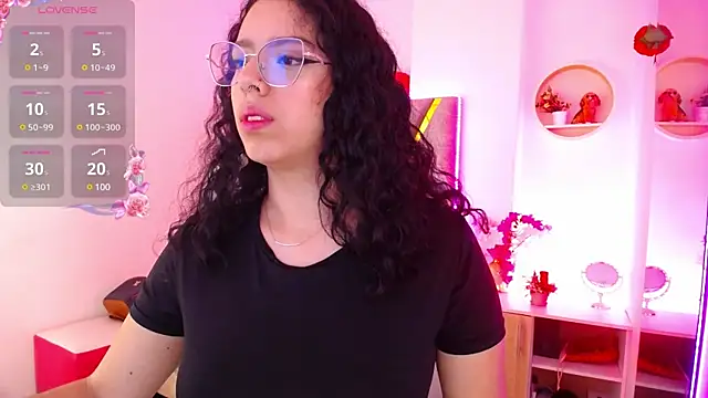 Snapshot of Aurora_Brownn chatting on 03/10/25, 03:56 Aurora Brownn online show from 03/10/25, 03:56