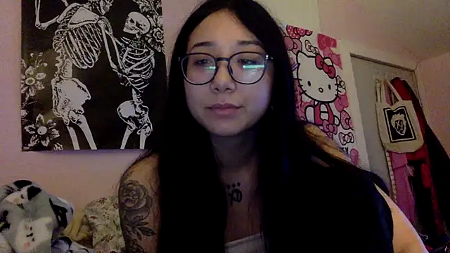 Snapshot of tokyobaby chatting on 12/14/24, 11:12 tokyobaby online show from 12/14/24, 11:12