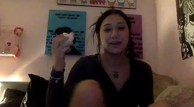 Snapshot of tokyobaby chatting on 12/16/24, 09:09 tokyobaby online show from 12/16/24, 09:09