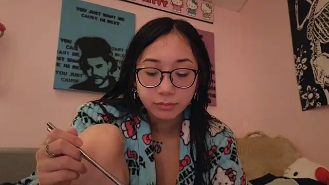 Snapshot of tokyobaby chatting on 02/11/25, 03:08 tokyobaby online show from 02/11/25, 03:08