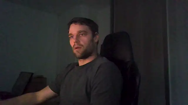 Snapshot of The_big_viking_ chatting on 01/17/25, 12:52 The big viking  online show from 01/17/25, 12:52