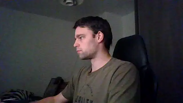 Snapshot of The_big_viking_ chatting on 01/21/25, 08:43 The big viking  online show from 01/21/25, 08:43