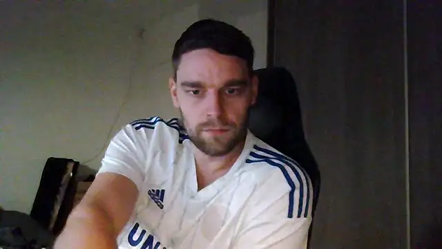 Snapshot of The_big_viking_ chatting on 02/05/25, 06:59 The big viking  online show from 02/05/25, 06:59