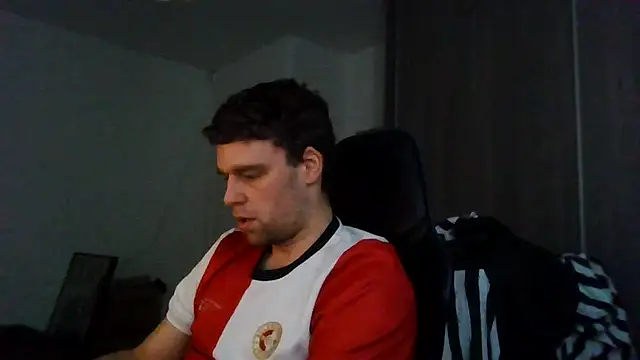 Snapshot of The_big_viking_ chatting on 03/08/25, 01:03 The big viking  online show from 03/08/25, 01:03