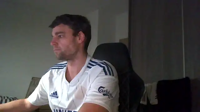 Snapshot of The_big_viking_ chatting on 03/12/25, 09:56 The big viking  online show from 03/12/25, 09:56