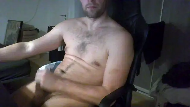 Snapshot of The_big_viking_ chatting on 03/13/25, 12:59 The big viking  online show from 03/13/25, 12:59