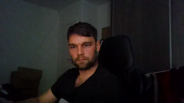 Snapshot of The_big_viking_ chatting on 09/10/25, 03:34 The big viking  online show from 09/10/25, 03:34