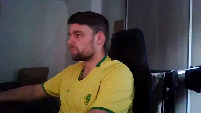 Snapshot of The_big_viking_ chatting on 10/22/25, 01:22 The big viking  online show from 10/22/25, 01:22