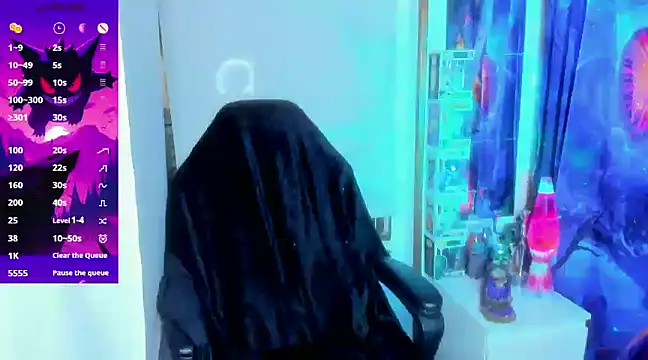 Snapshot of _sakae_ chatting on 01/01/25, 11:51  sakae  online show from 01/01/25, 11:51