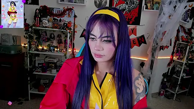 Snapshot of _sakae_ chatting on 10/28/25, 12:30  sakae  online show from 10/28/25, 12:30