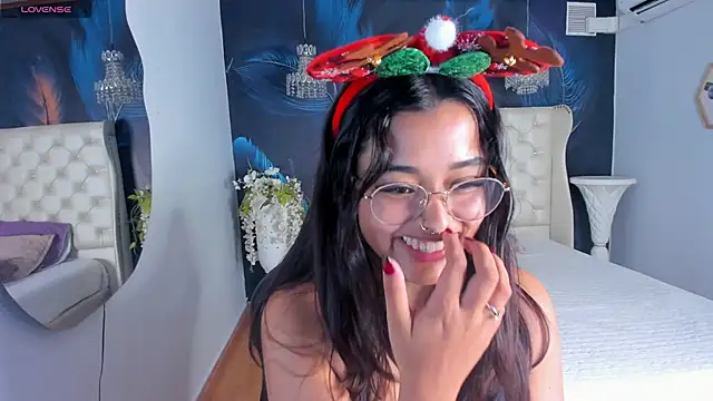 Ariana Pierce online show from 12/18/24, 02:10