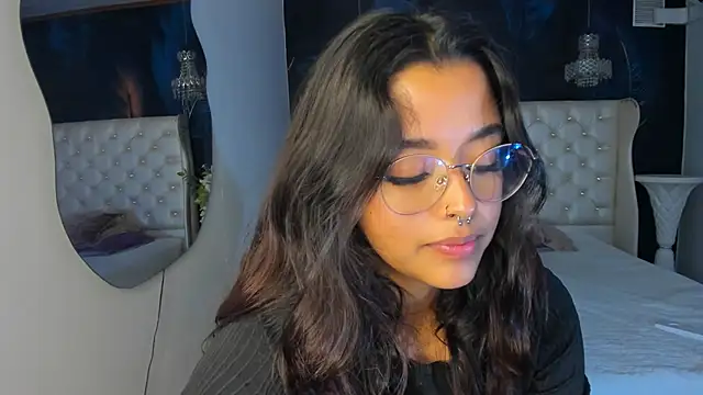 Ariana Pierce online show from 12/23/24, 03:29