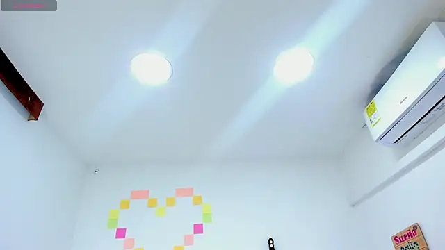 miaa-sofiaa online show from 12/23/24, 07:09